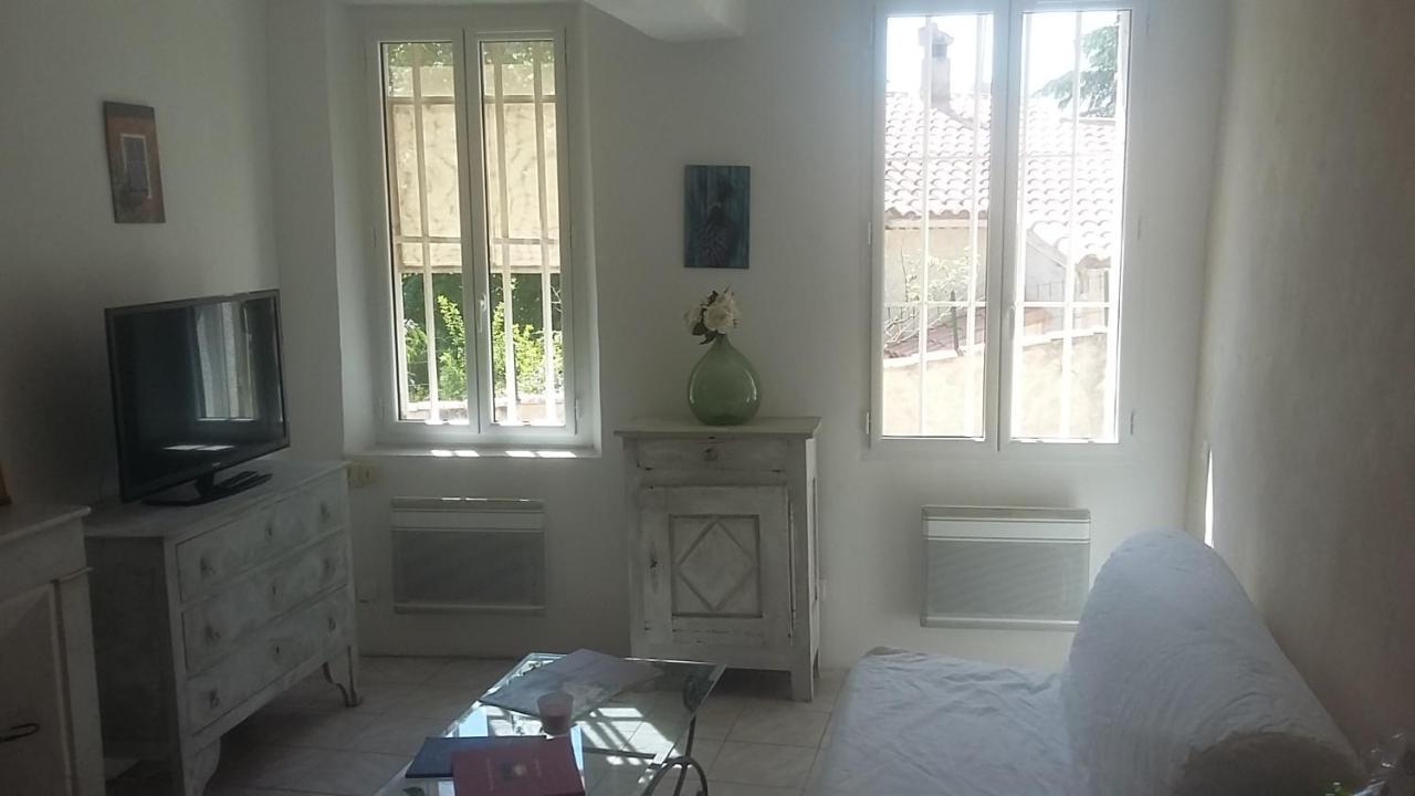 Appartement Dans Hameau Provencal Альош Екстериор снимка