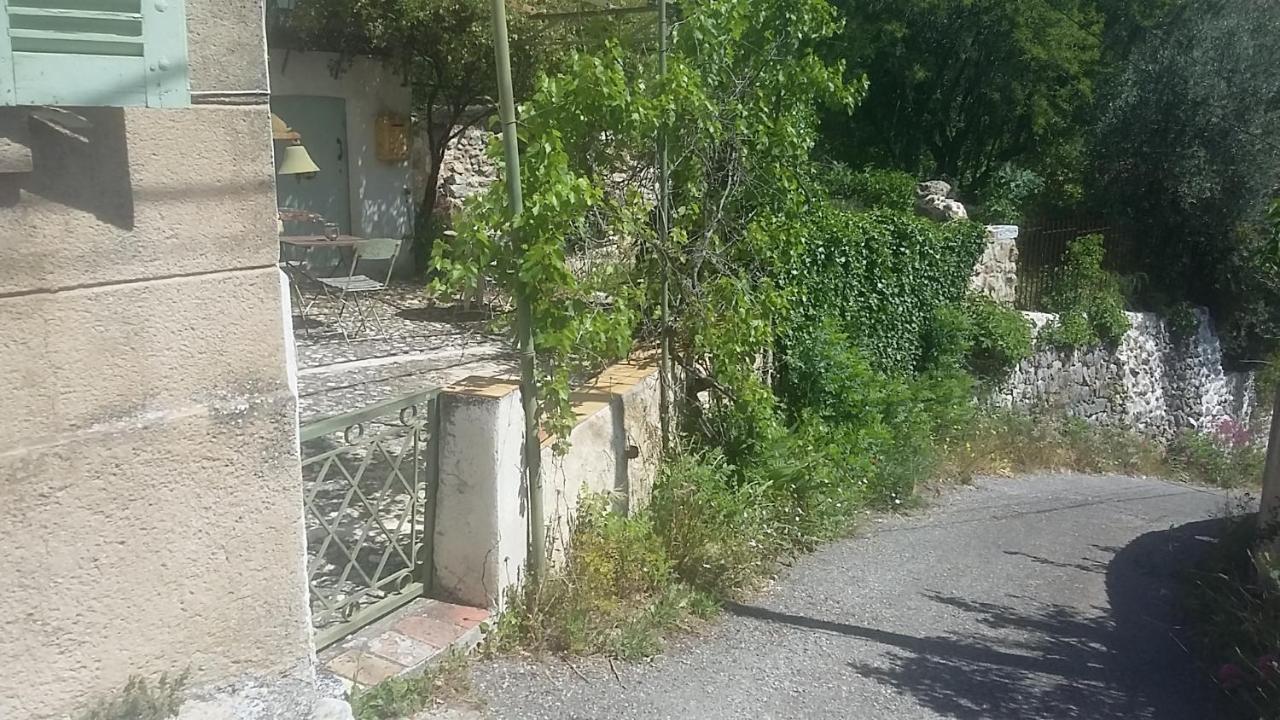 Appartement Dans Hameau Provencal Альош Екстериор снимка
