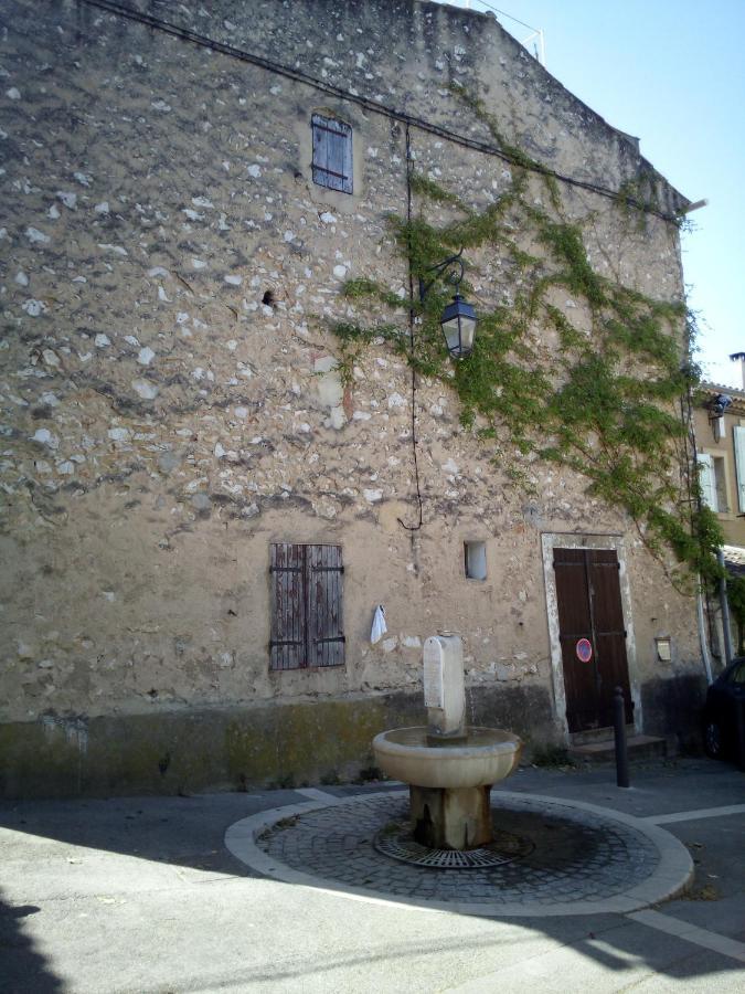 Appartement Dans Hameau Provencal Альош Екстериор снимка