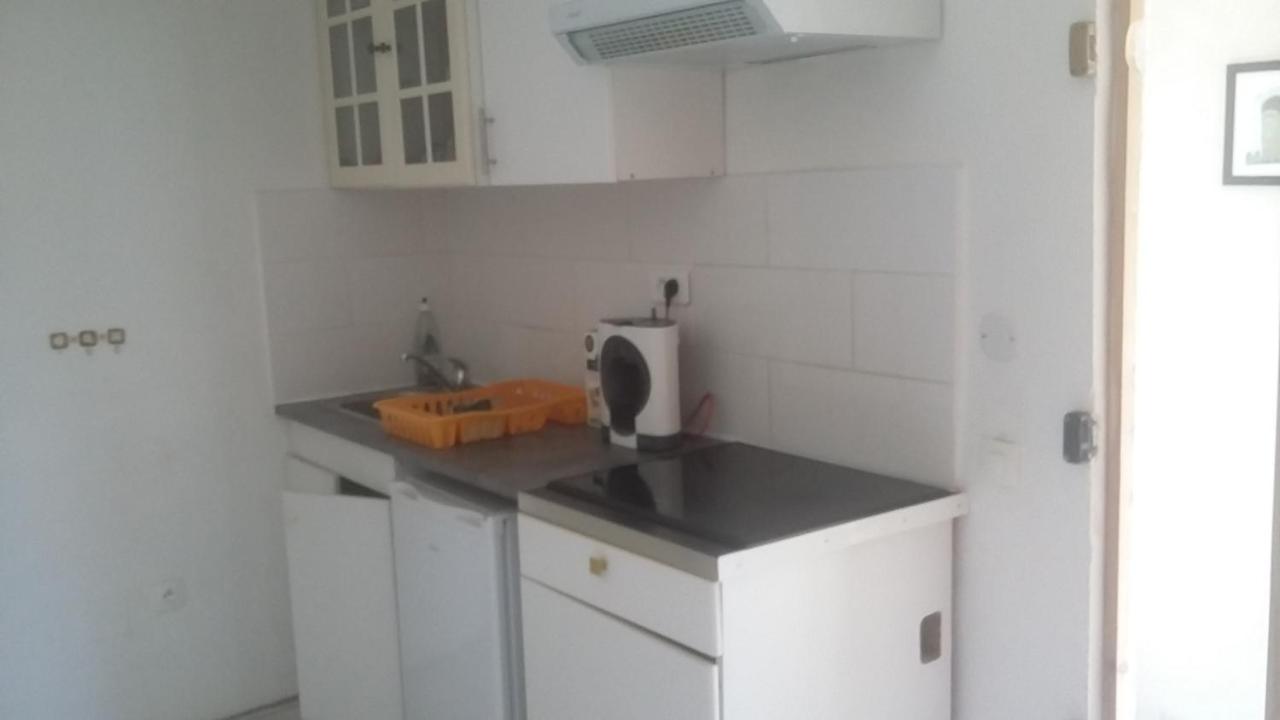Appartement Dans Hameau Provencal Альош Екстериор снимка